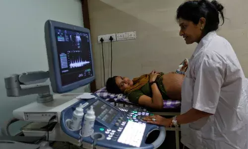 गुजरात, महाराष्ट्र में लड़कियों की संख्या में गिरावट गुजरात, महाराष्ट्र में लड़कियों की संख्या में गिरावट