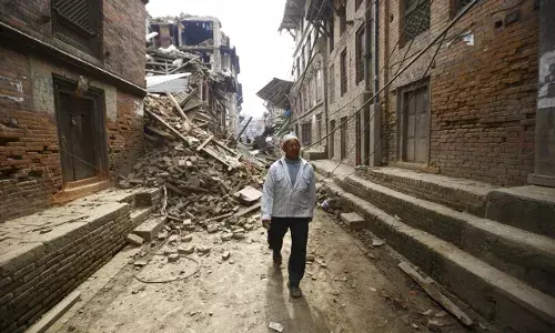 गुवाहाटी,श्रीनगर अधिकतम भूकंपीय खतरों के क्षेत्र गुवाहाटी,श्रीनगर अधिकतम भूकंपीय खतरों के क्षेत्र