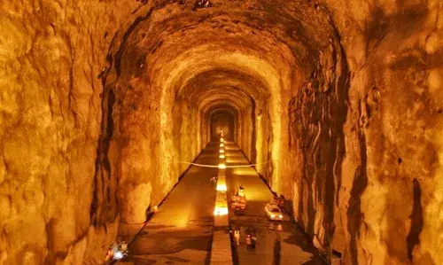 गिरती अंतर्राष्ट्रीय तेल की कीमतों के बीच भारत तेल के भण्डारण में जुटा गिरती अंतर्राष्ट्रीय तेल की कीमतों के बीच भारत तेल के भण्डारण में जुटा