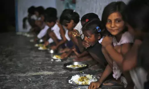 अंतरण का वादा निभाया। विकास कोष में की कटौती अंतरण का वादा निभाया। विकास कोष में की कटौती