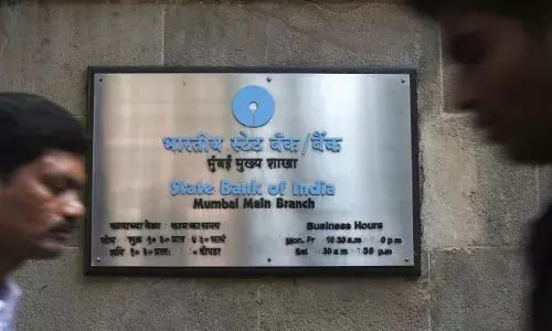 सार्वजनिक क्षेत्रों के बैंकों में बढ़ता भारी संकट