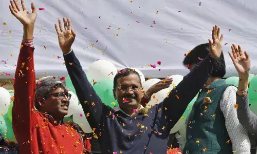 गरीब, अमीर, मध्यम वर्ग:  सभी केजरीवाल के साथ गरीब, अमीर, मध्यम वर्ग:  सभी केजरीवाल के साथ