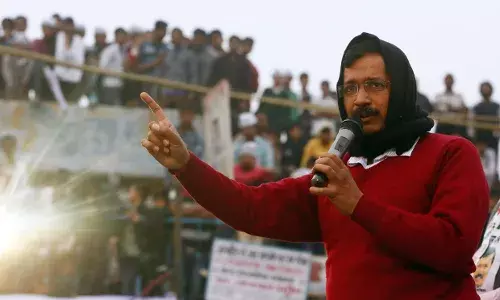 दिल्ली में बवंडर : भाजपा की हार और एएपी की जीत के 3 कारण दिल्ली में बवंडर : भाजपा की हार और एएपी की जीत के 3 कारण